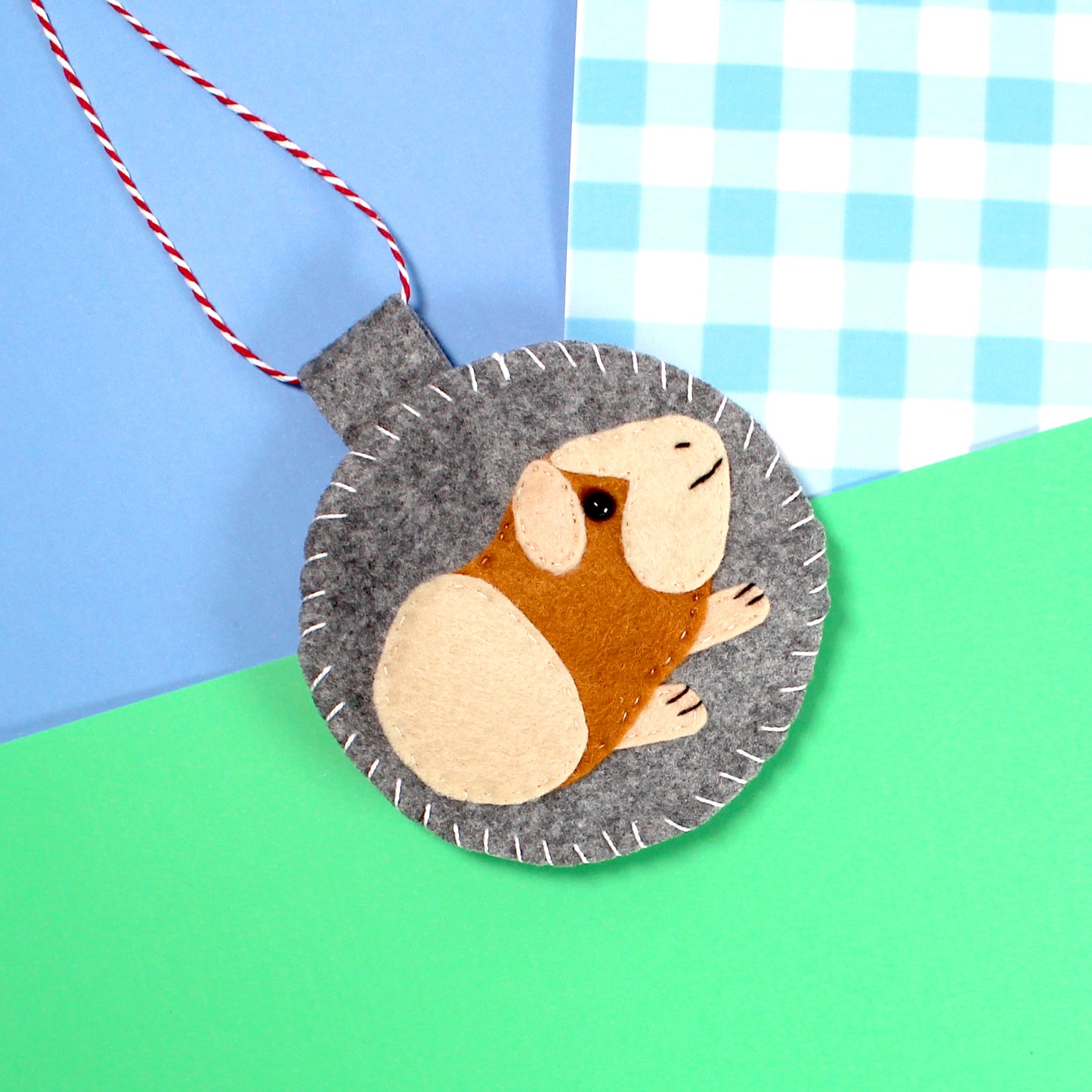 Felt Guinea Pig Cream & Caramel Decoration